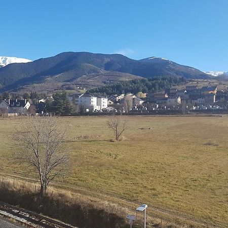 Loft Mansarde Du Train Jaune Avec Vue Sur Les Montagnes Saillagouse Εξωτερικό φωτογραφία